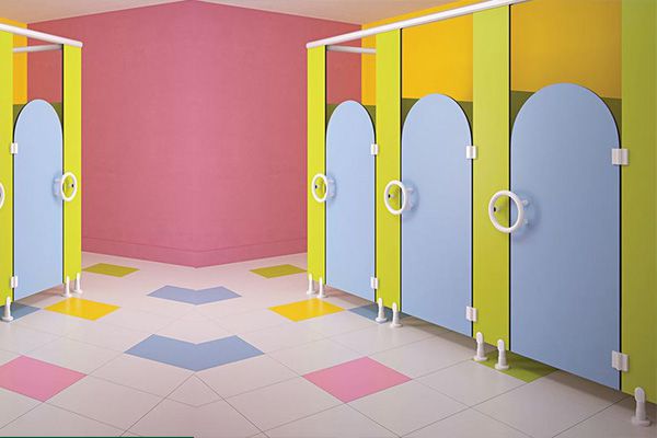 Ý tưởng trang trí cửa nhà vệ sinh mầm non độc đáo | IDESIGN VIỆT NAM